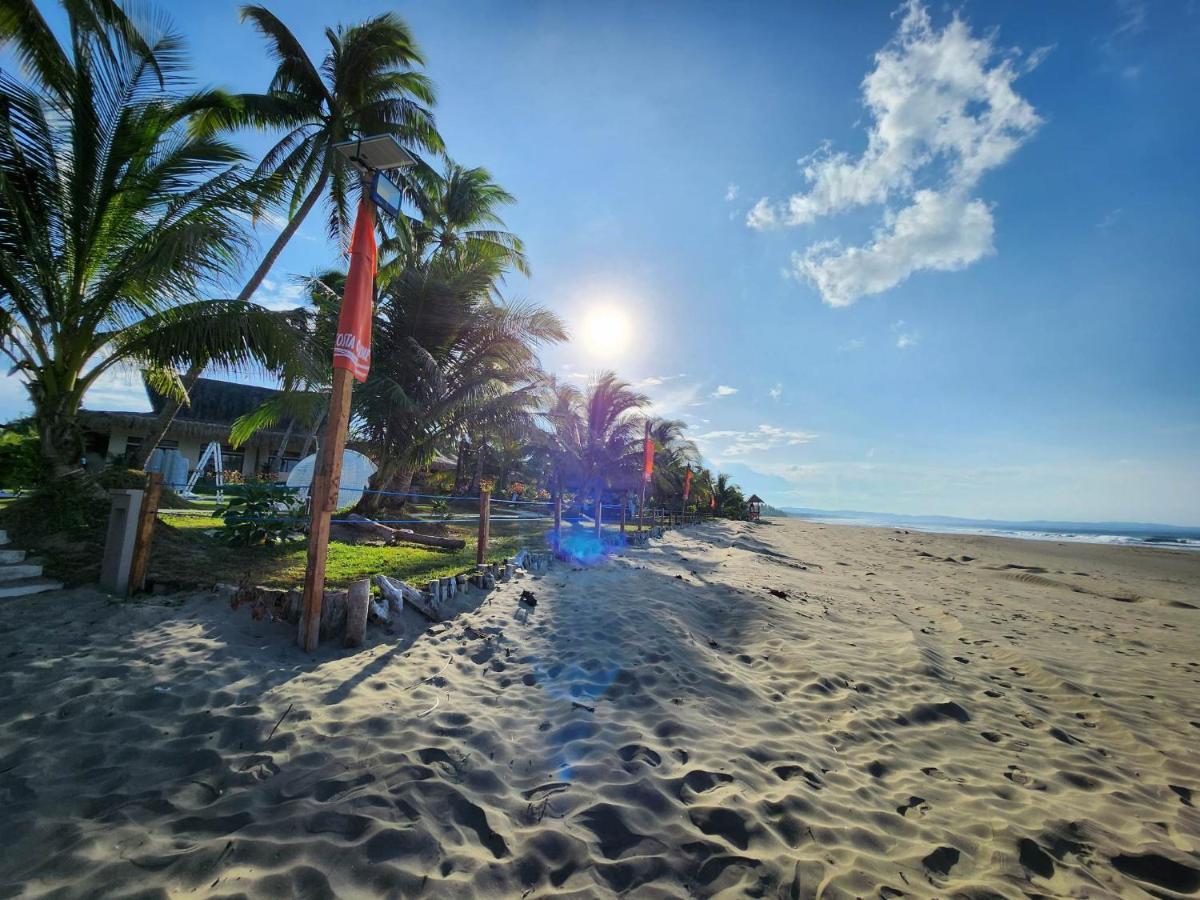 Costa Celine Beach Resort Kinablangan 外观 照片