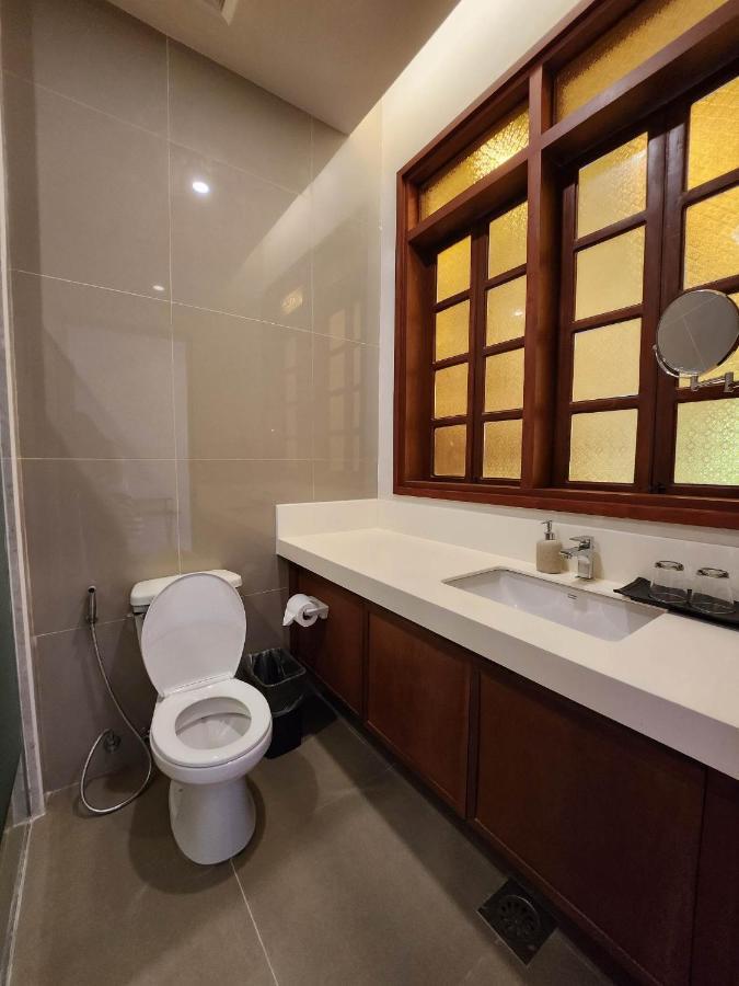 Costa Celine Beach Resort Kinablangan 外观 照片