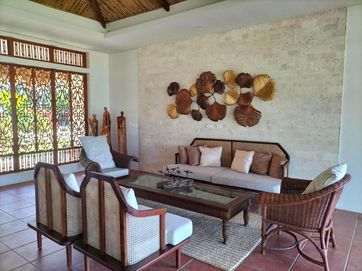 Costa Celine Beach Resort Kinablangan 外观 照片